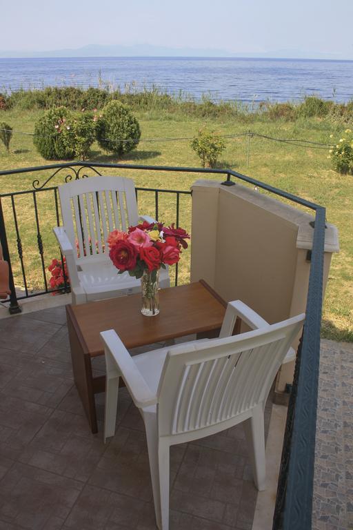 Sungate Beach Rovies Zimmer foto